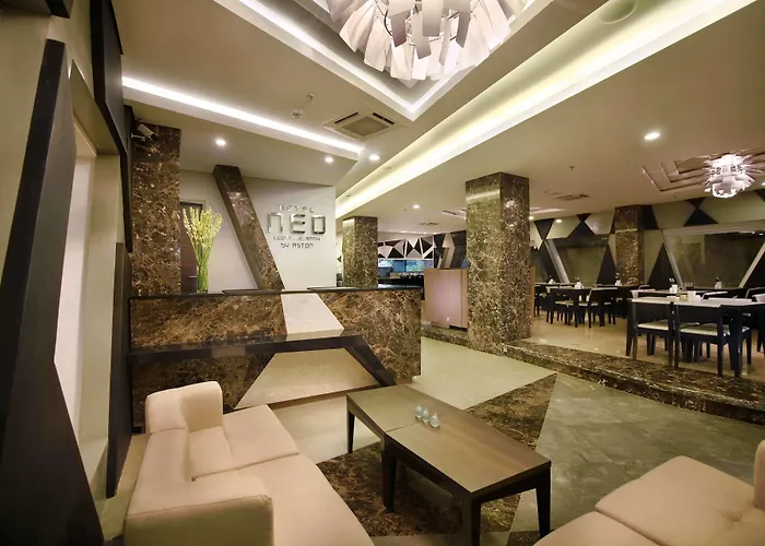 Neo - Kuta, Jelantik 3* Legian (Bali)