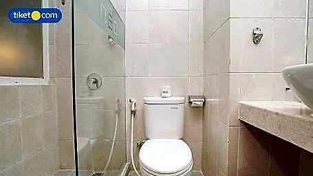 Neo - Kuta, Jelantik